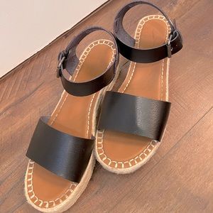 Platform sandals